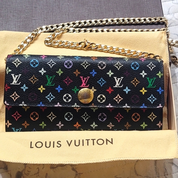 Louis Vuitton Monogram Zippy Wallet - Picture 4 of 16